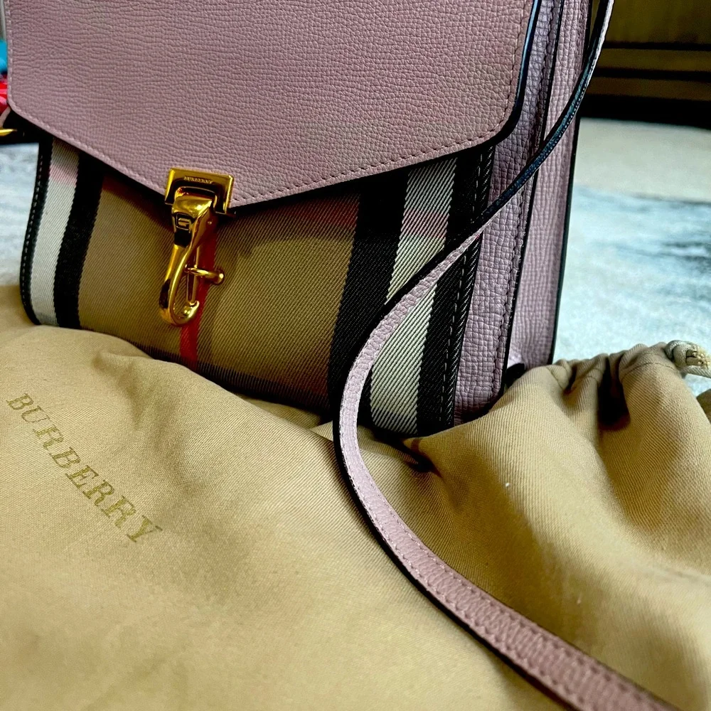 Burberry crossbody - Picture 2 of 9